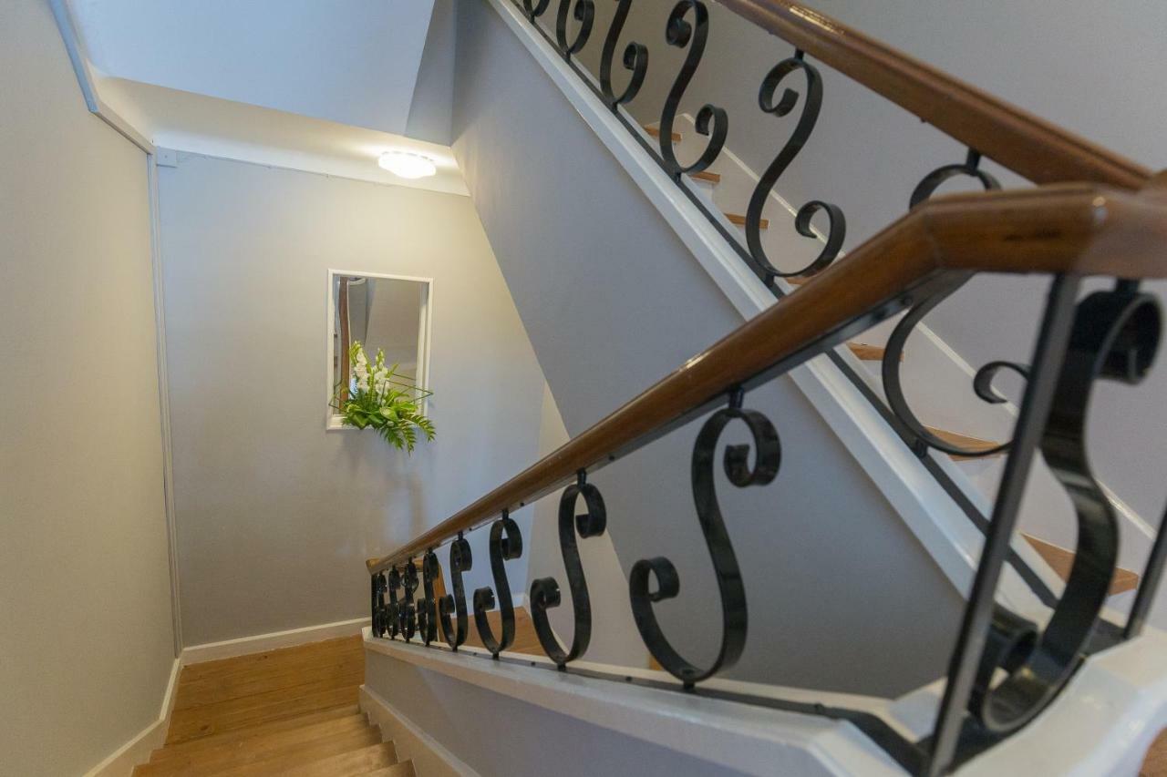 Brivaldo Guest House Ангра-ду-Эроижму Экстерьер фото